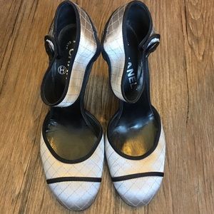 Chanel shoes size 6